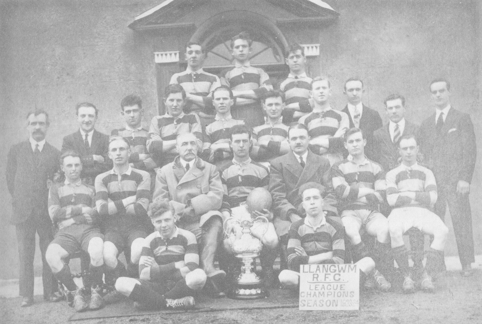 Llangwm Rfc Llangwm RFC - A Hundred Years of Rugby 1